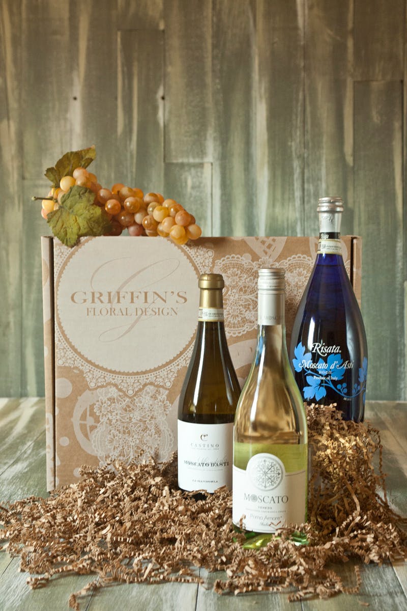 Moscato Delight Wine Baskets Columbus Ohio
