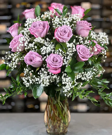 12 Lavender Roses Arranged