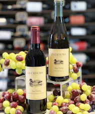 Duckhorn Wine Set