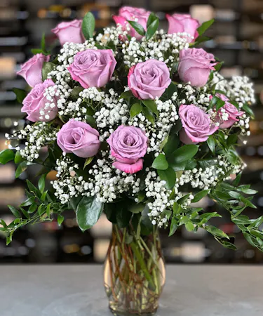 12 Lavender Roses Arranged