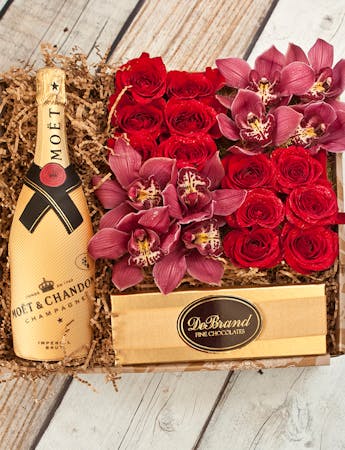 Orchids Roses Moet Chandon Champagne Gift Box