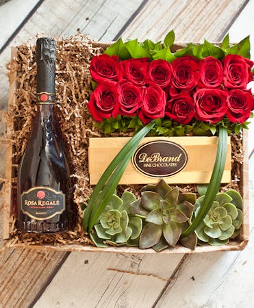 12 Roses Rosa Regale Champagne Gift Box