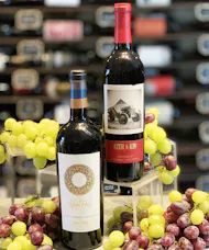 Round Pond Red Wine Set