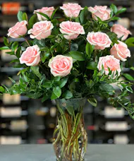 12 Soft Pink Roses One Dozen
