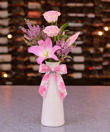 Valentine Bud Vase Roses By Columbus Florist Griffins Floral Design Central Ohio Flowers