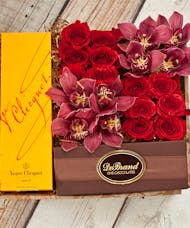 Orchids & Roses Veuve Cliquot Champagne Gift Box